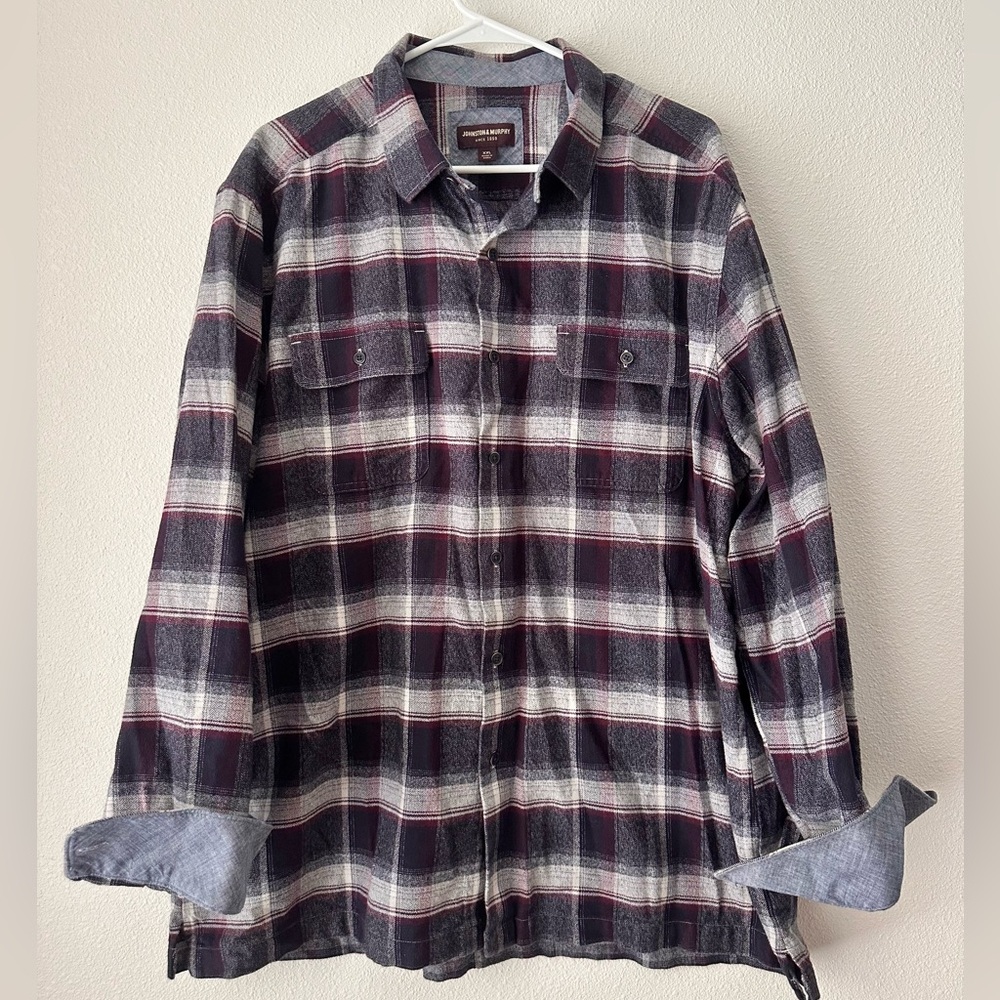 Johnston & Murphy Men’s Long Sleeve Gray with Burgundy Plaid Button down Shirt